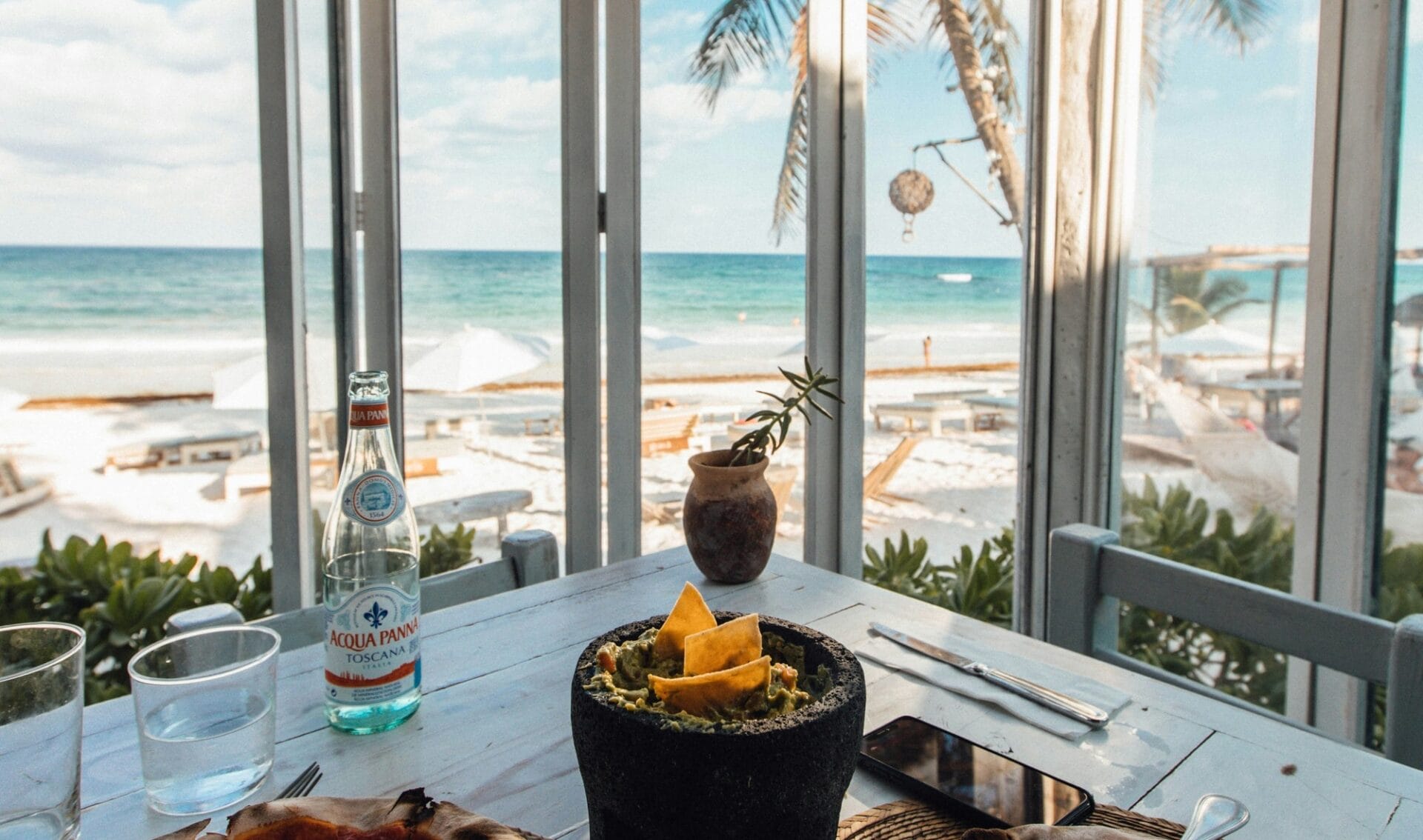hutchinson island restaurant