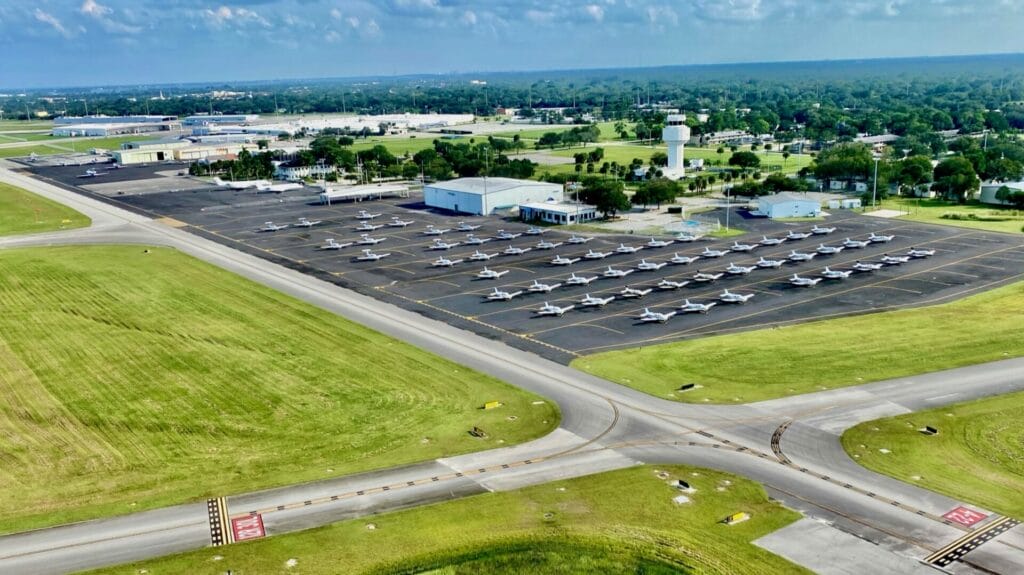 vero beach regional airport