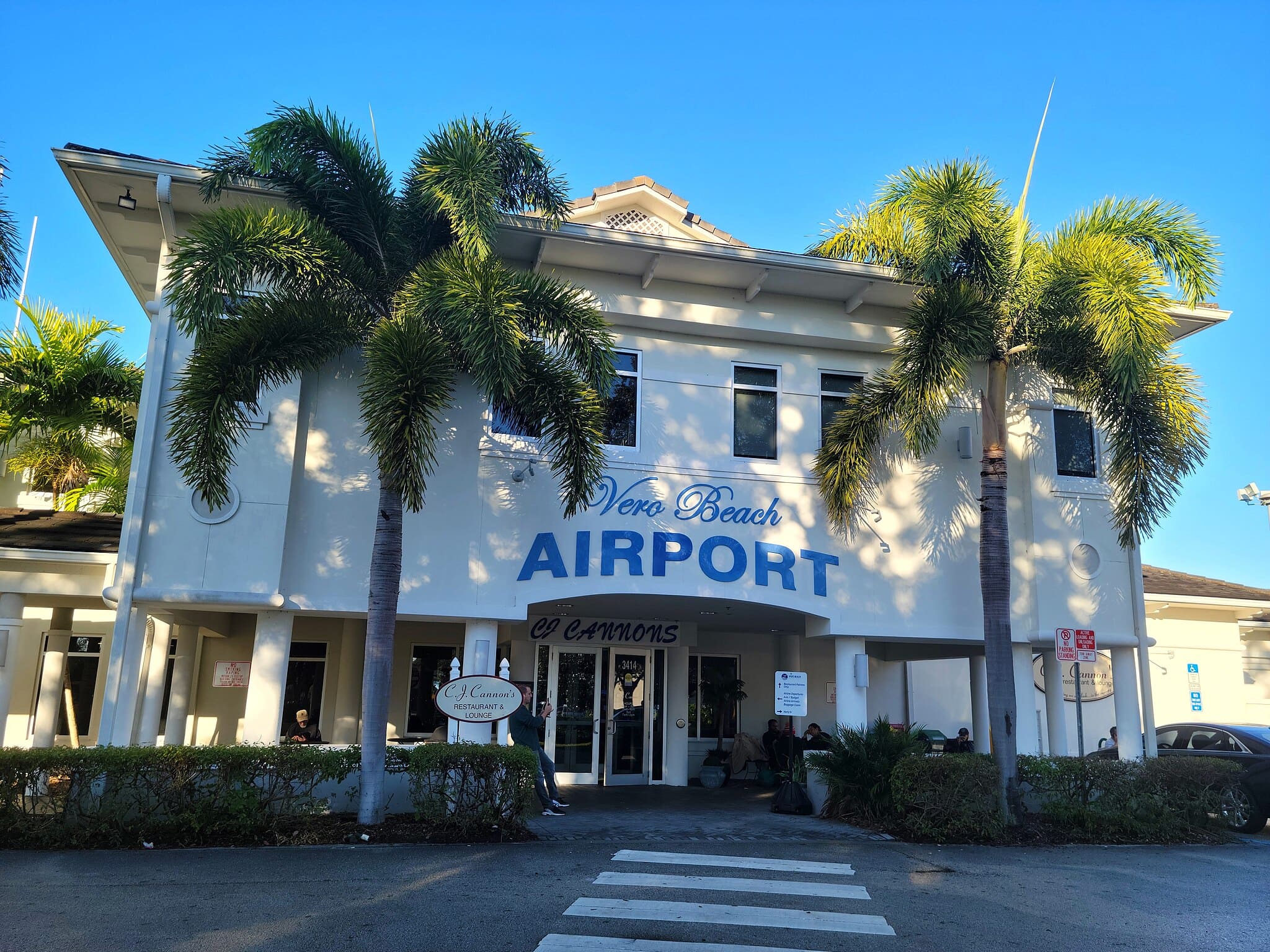 the front of vero beach regional airport