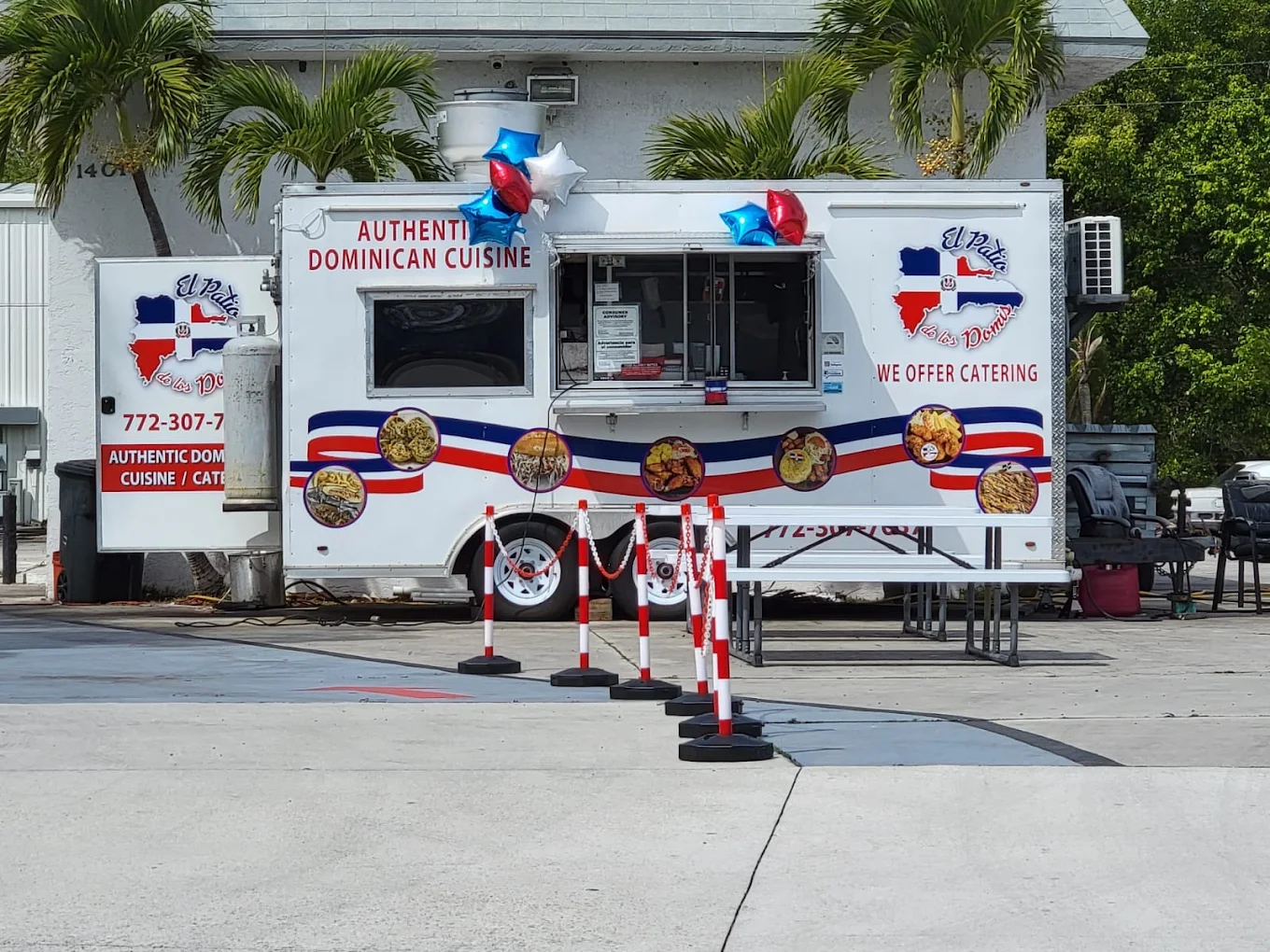 El Patio de Los Domis