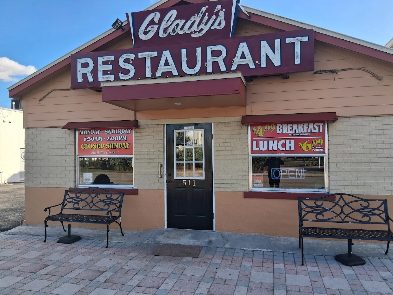 Gladys' Restaurant Okeechobee FL