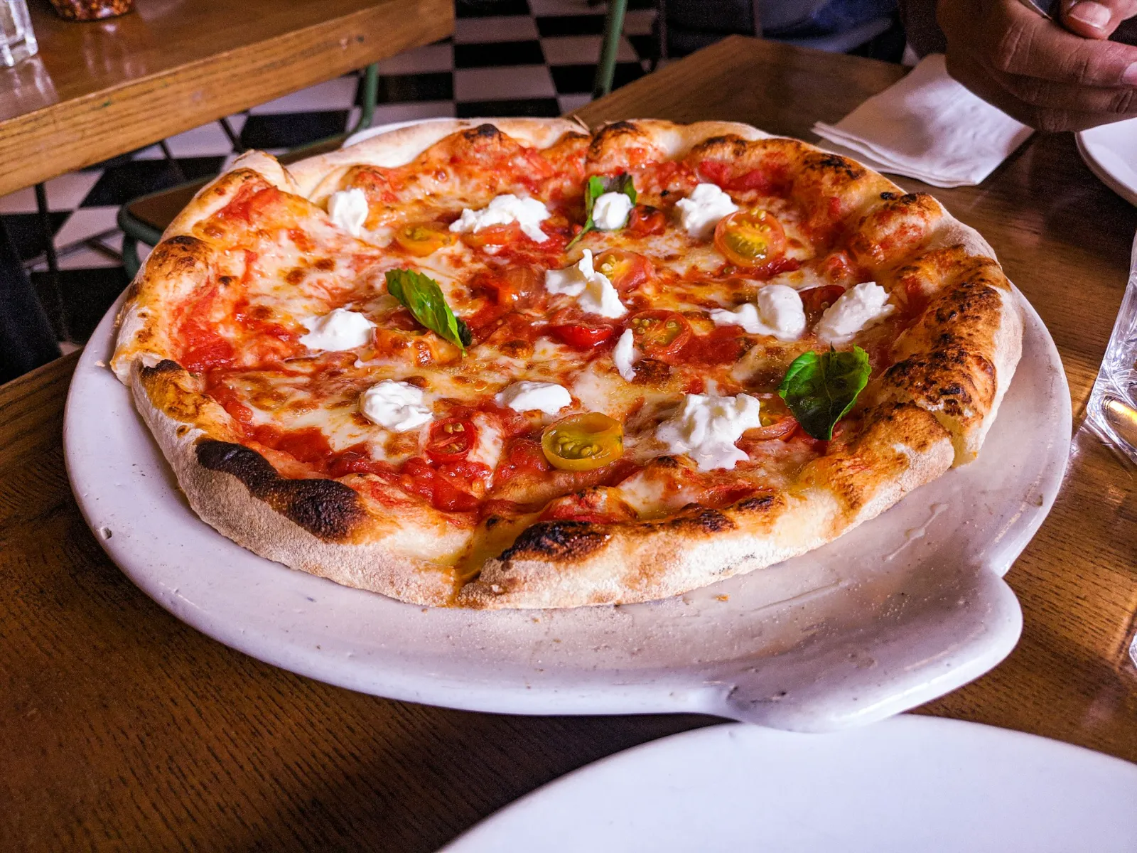 Best Pizza Hobe Sound: Your Essential Treasure Coast Guide - Image 02 (May 27, 2026)