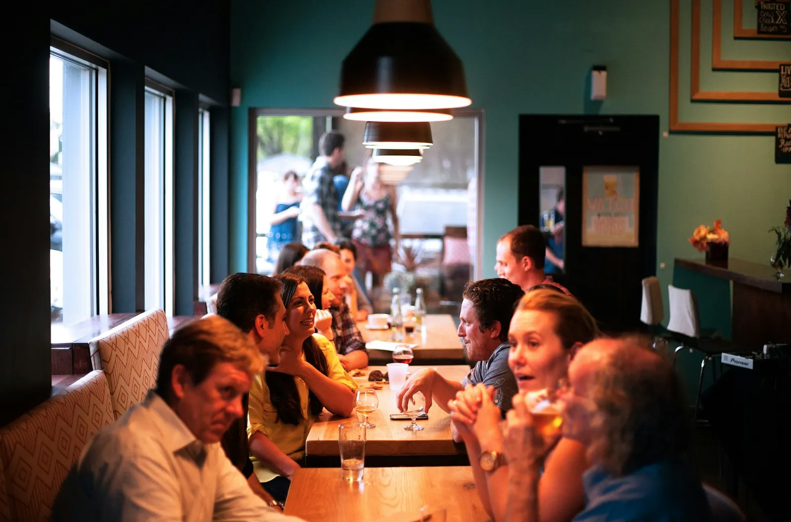 Best Dinner Restaurants in Jensen Beach: Waterfront Seafood, Steakhouses, and Local Favorites - Image 02 (July 2, 2026)